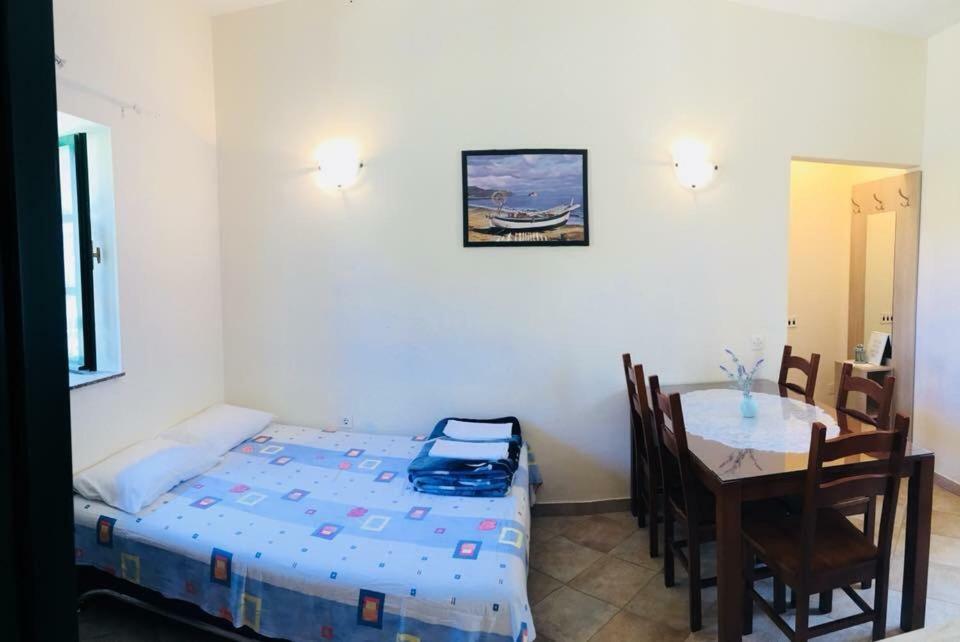 Milutinov Dvor Apartments Врси Екстериор снимка